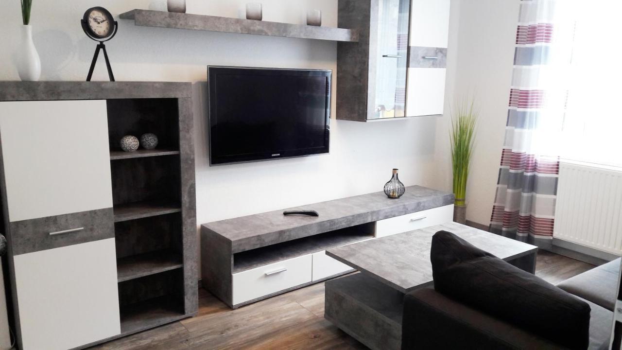 Moderne Ferienwohnung Am Wesertor Kassel Esterno foto